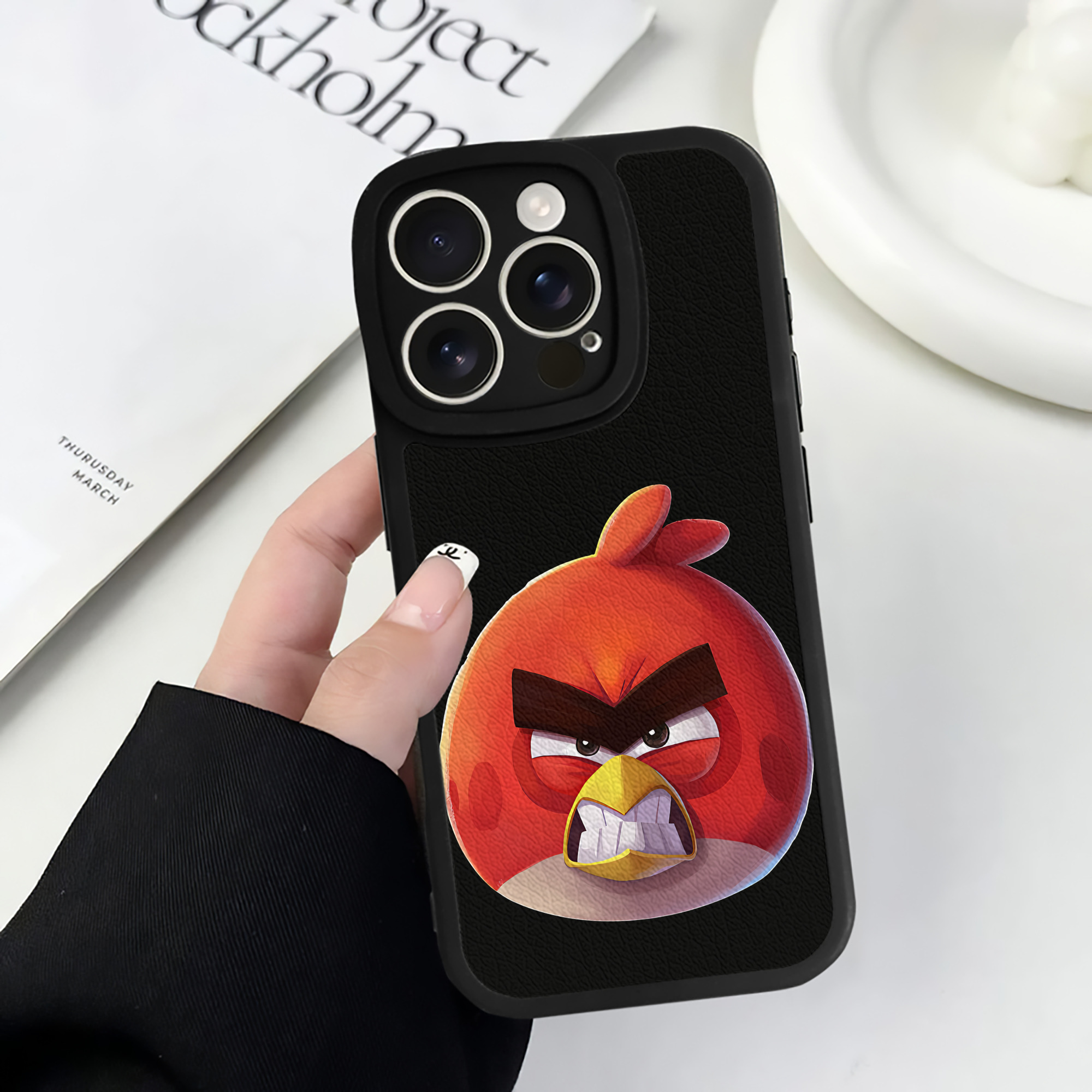 （画像用） Angry Birds アングリーバード 【iPhone 16シリーズ対応】シリコンスマホケース（レザー調） 材質：シリコン